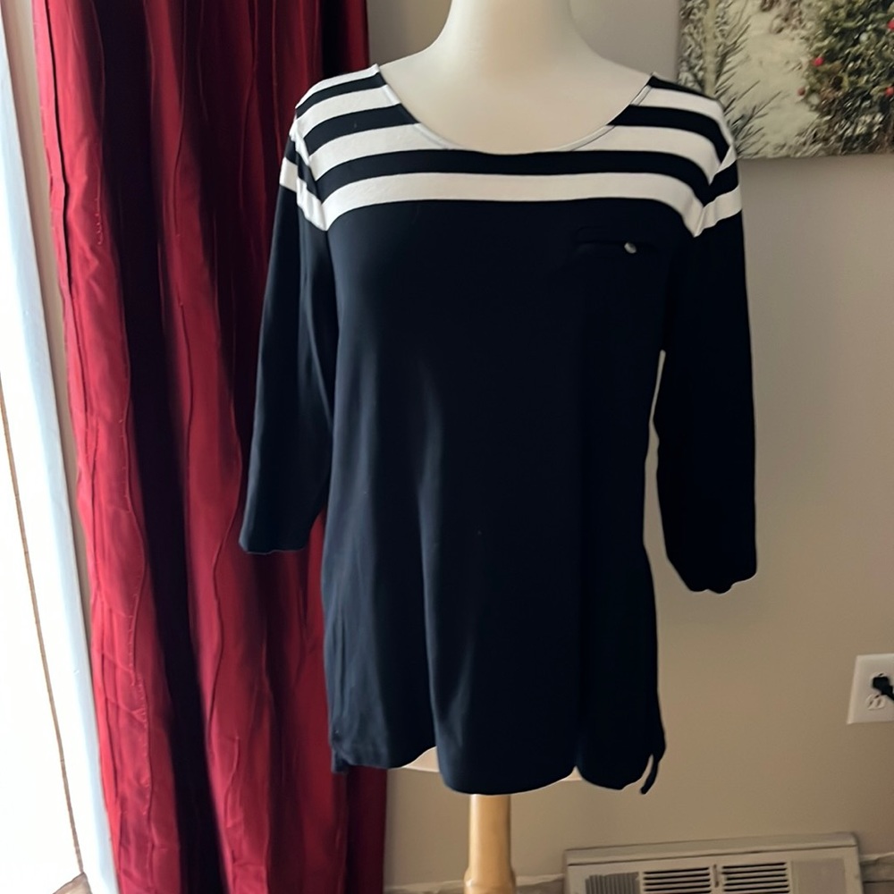 Croft & Borrow 1X top. 3/4 sleeve. Black w/ white stripes on top. Excellent cond
